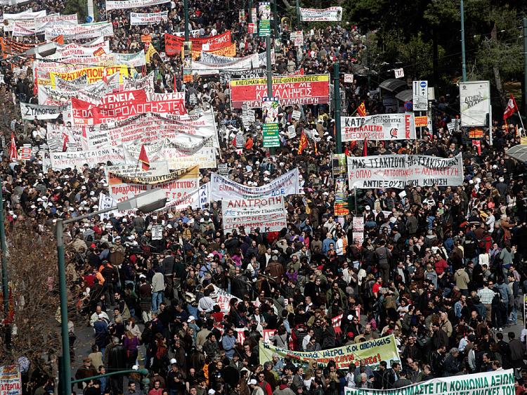 I lavoratori greci rilanciano la mobilitazione