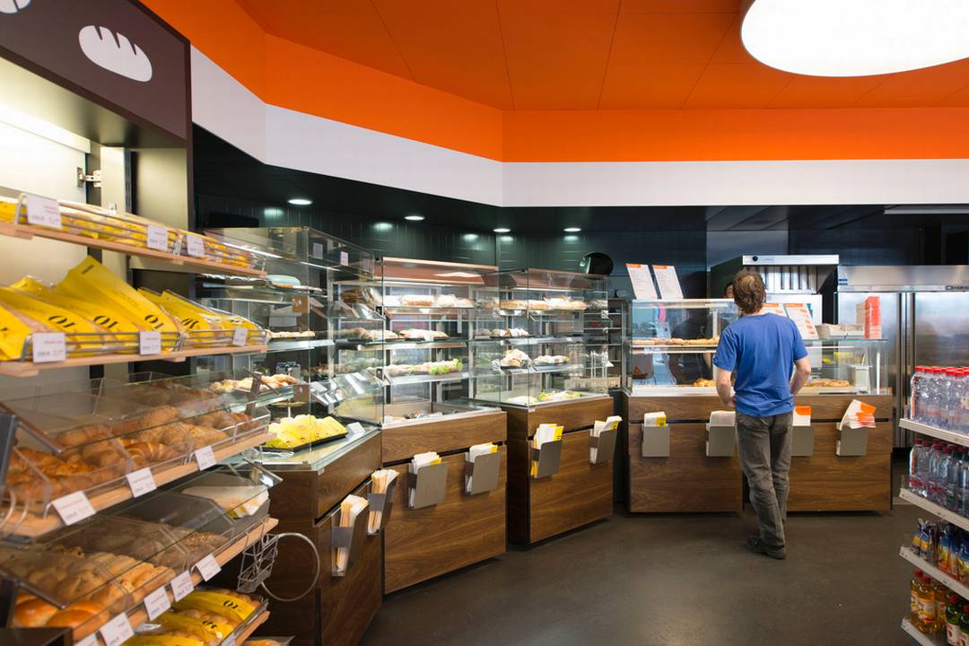 stazioni servizio interno shop alimentari ky