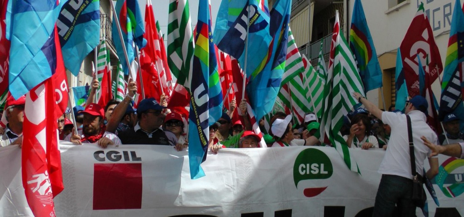 bandiere-sindacati-cisl