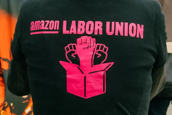 Tra sindacato e globalizzazione: Amazon cambia pelle?