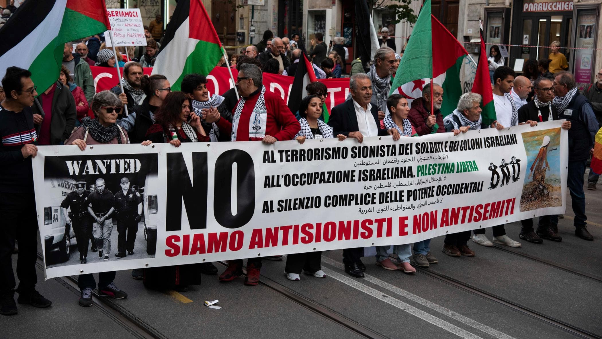 Accusare chi si oppone a Israele di essere antisemita impedisce il dialogo e alimenta l’odio
